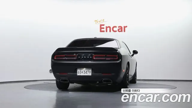 Dodge Challenger 2019 — фото 4