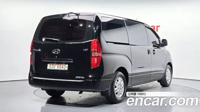 Hyundai Starex 2019 — фото 2