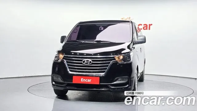 Hyundai Starex 2019 — фото 3