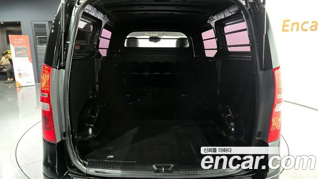 Hyundai Starex 2019 — фото 20