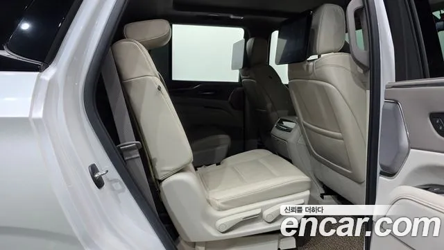 Cadillac Escalade 2021 — фото 18