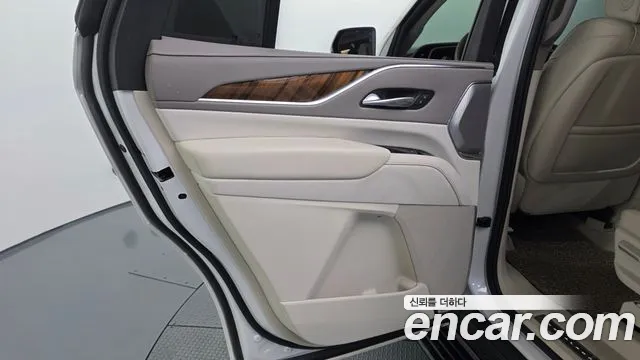 Cadillac Escalade 2021 — фото 15