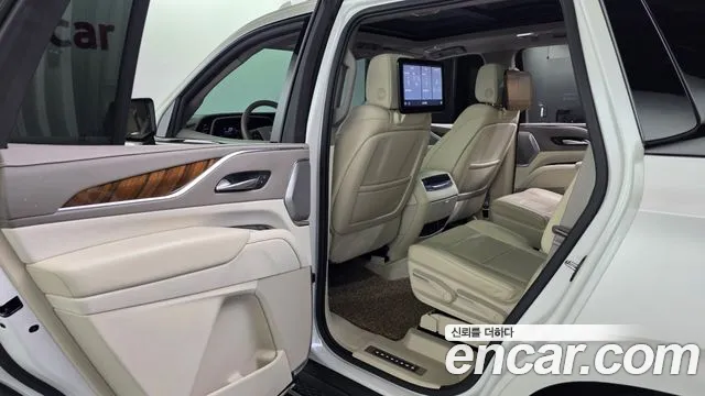 Cadillac Escalade 2021 — фото 16