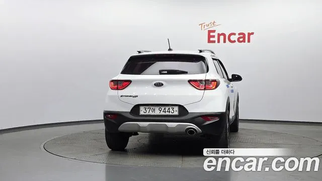 Kia Stonic 2018 — фото 4