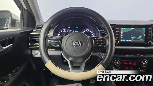 Kia Stonic 2018 — фото 20