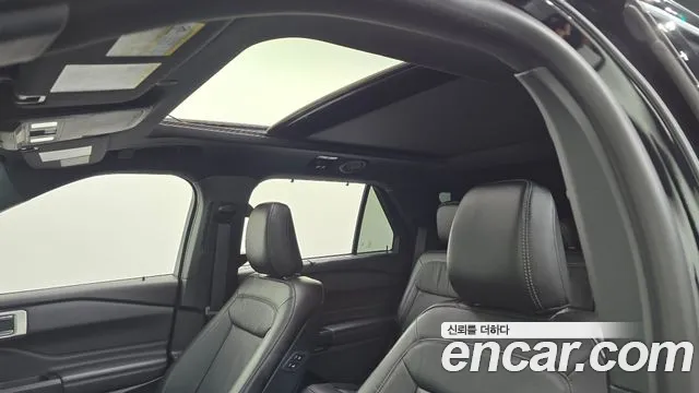 Ford Explorer 2020 — фото 17