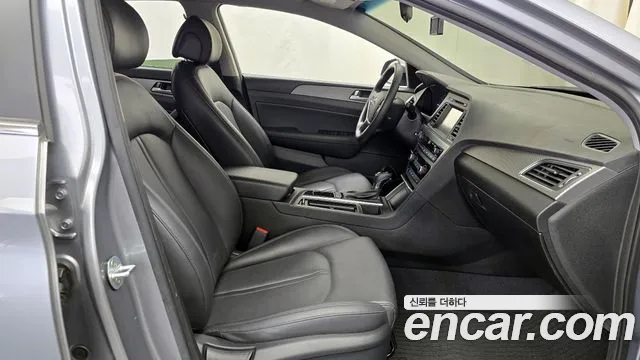 Hyundai Sonata 2016 — фото 11