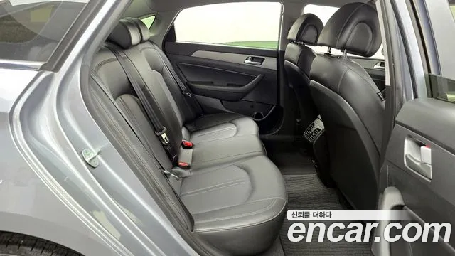 Hyundai Sonata 2016 — фото 12