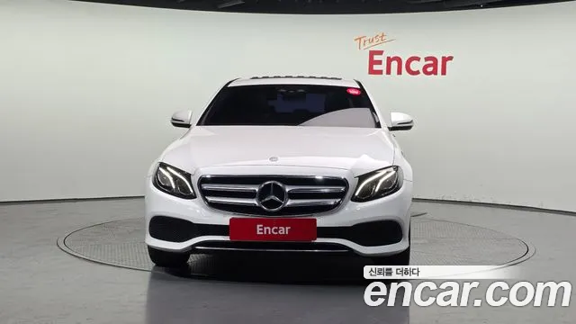 Mercedes-Benz E-Class 2017 — фото 3