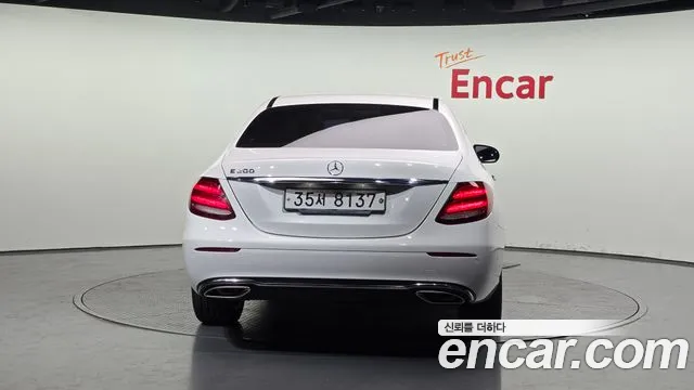 Mercedes-Benz E-Class 2017 — фото 4