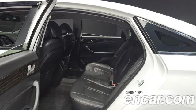Hyundai Sonata 2016 — фото 12