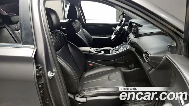 Hyundai Santafe 2021 — фото 12