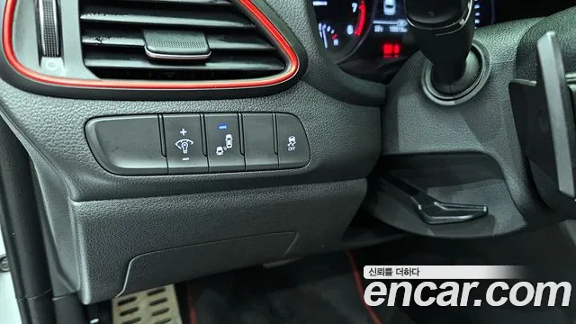 Hyundai i30 2017 — фото 15