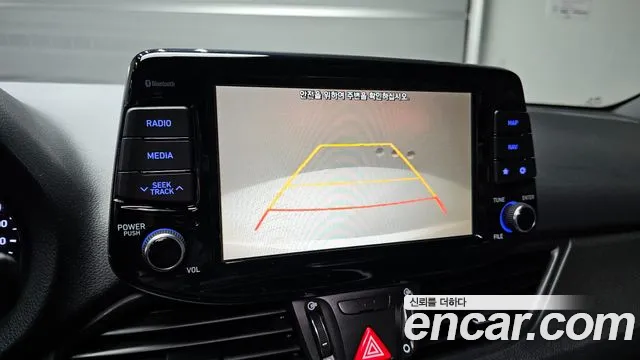 Hyundai i30 2017 — фото 16