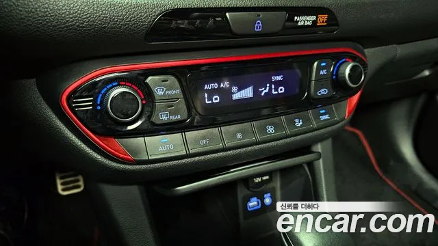 Hyundai i30 2017 — фото 17
