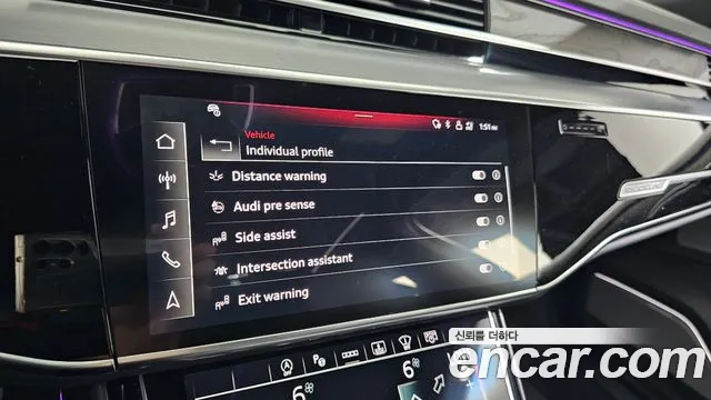 Audi A8 2023 — фото 16
