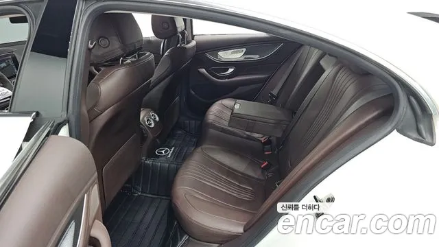 Mercedes-Benz CLS-Class 2019 — фото 16