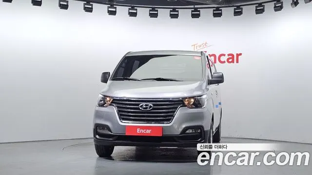Hyundai Starex 2021 — фото 3