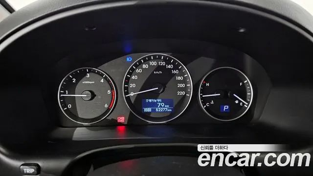 Hyundai Starex 2021 — фото 8