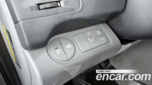 Hyundai Starex 2021 — фото 20