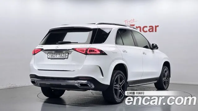 Mercedes-Benz GLE-Class 2020 — фото 2