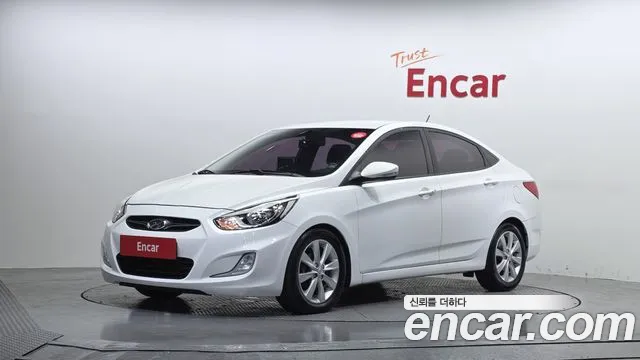 Hyundai Accent 2013 — фото 1