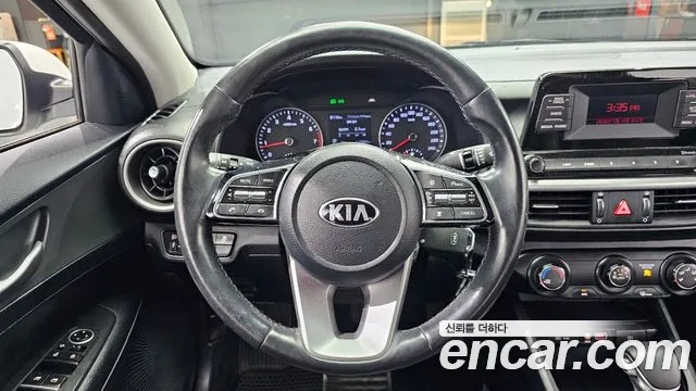Kia K3 2019 — фото 15