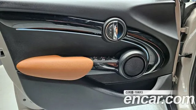 Mini Cooper 2023 — фото 14