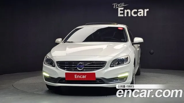 Volvo S60 2015 — фото 3