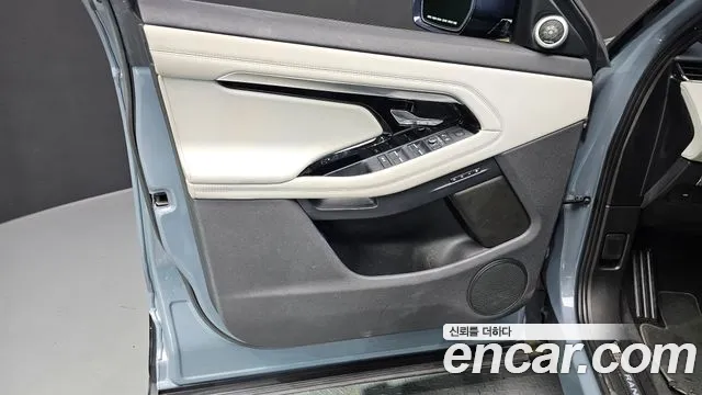 Land Rover Range Rover Evoque 2020 — фото 14
