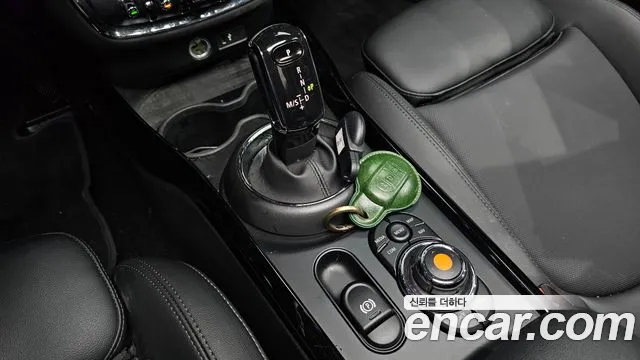 Mini Clubman 2021 — фото 11