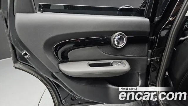Mini Clubman 2021 — фото 14