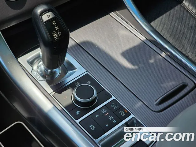 Land Rover Range Rover Sport 2016 — фото 14