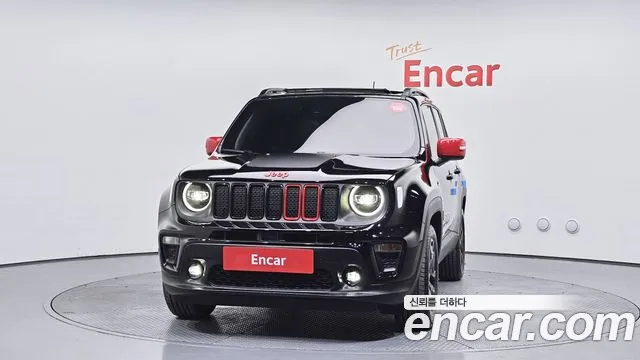 Jeep Renegade 2023 — фото 3