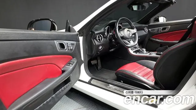 Mercedes-Benz SLC-Class 2017 — фото 10