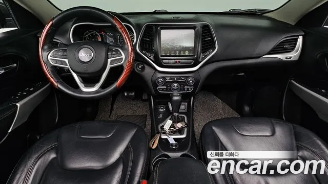 Jeep Cherokee 2017 — фото 10