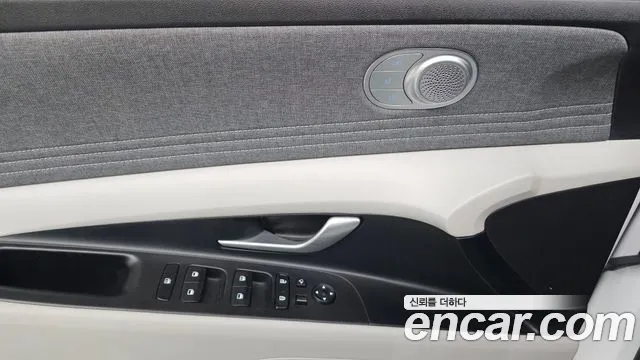 Hyundai AVANTE 2023 — фото 16