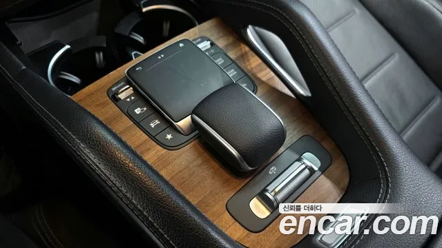 Mercedes-Benz GLE-Class 2022 — фото 16
