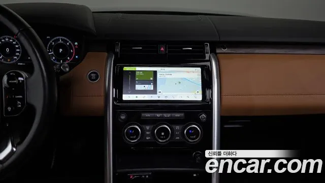 Land Rover Discovery 2019 — фото 19