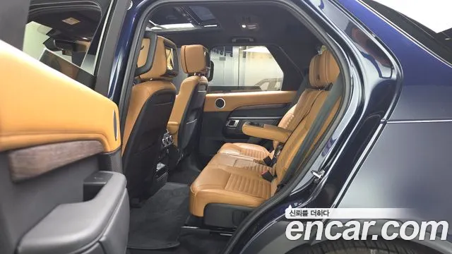 Land Rover Discovery 2019 — фото 15