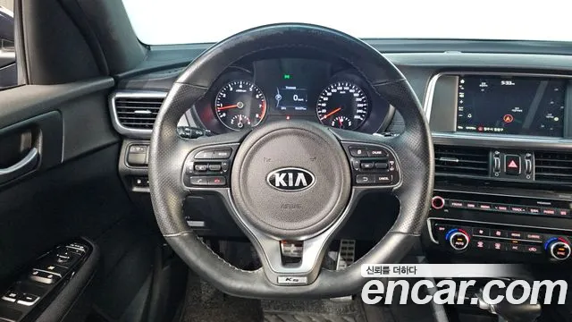Kia K5 2017 — фото 15