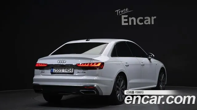 Audi A4 2023 — фото 2
