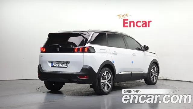 Peugeot 5008 2021 — фото 2