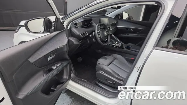 Peugeot 5008 2021 — фото 13