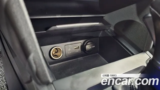 Hyundai AVANTE 2018 — фото 12