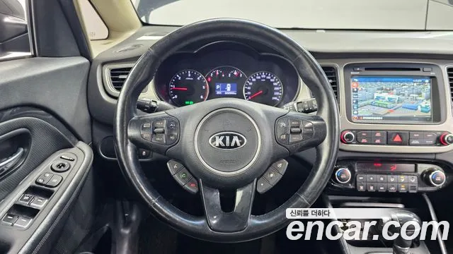 Kia Carens 2014 — фото 15