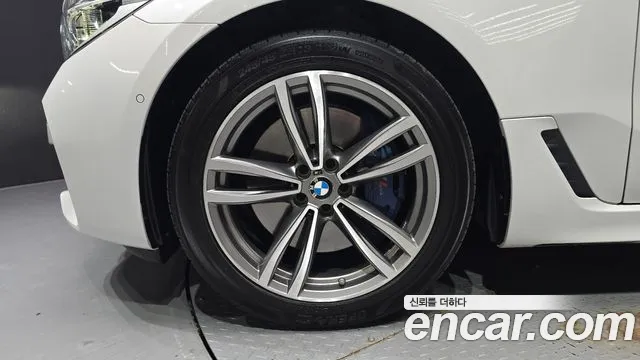 BMW Gran Turismo 2018 — фото 5
