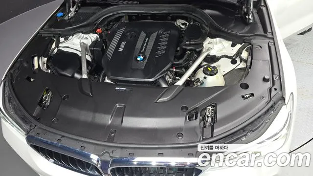 BMW Gran Turismo 2018 — фото 6