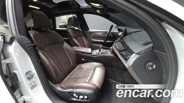 BMW Gran Turismo 2018 — фото 11