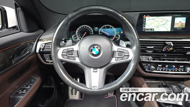 BMW Gran Turismo 2018 — фото 13